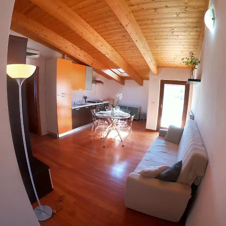 Appartement Attico Petfriendly Con Terrazzo, Via Del Borgo *