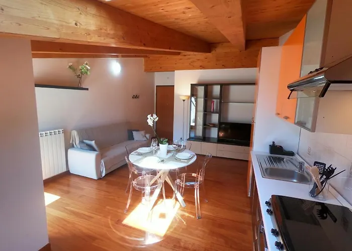 Attico Petfriendly Con Terrazzo, Via Del Borgo Διαμέρισμα *