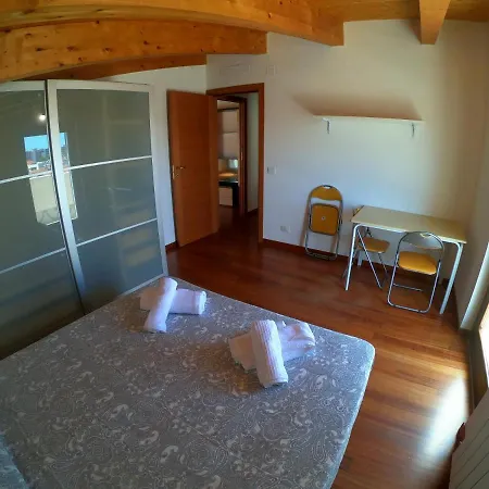 Attico Petfriendly Con Terrazzo, Via Del Borgo شقة *