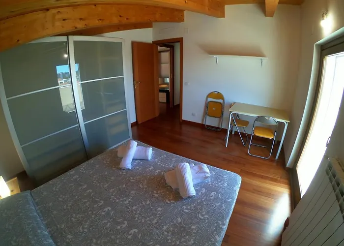 Attico Petfriendly Con Terrazzo, Via Del Borgo Apartman *